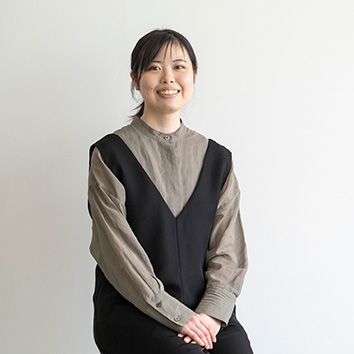 山崎 桃子